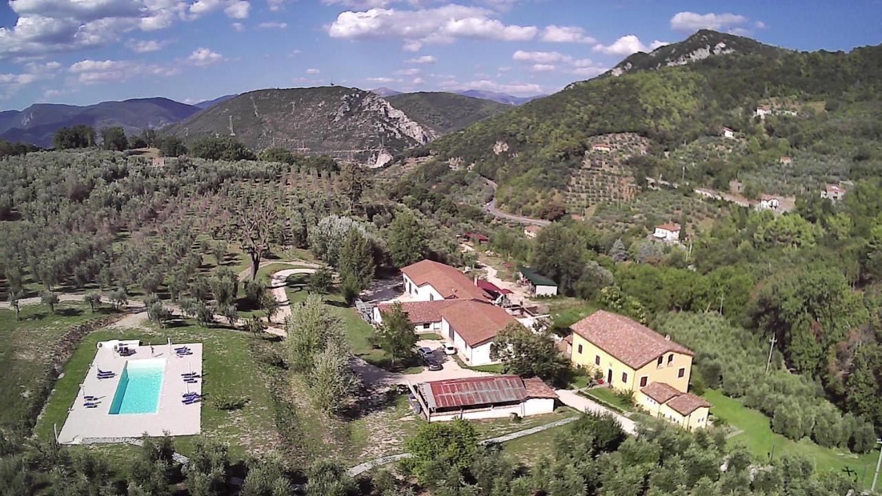 Villa Il Borgo Di San Michele Papigno Exterior foto